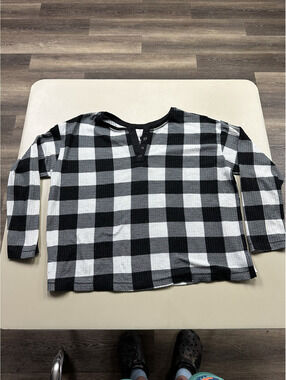 Joyspun Black and White Checkered Long Sleeve Shirt Size L (12-14)